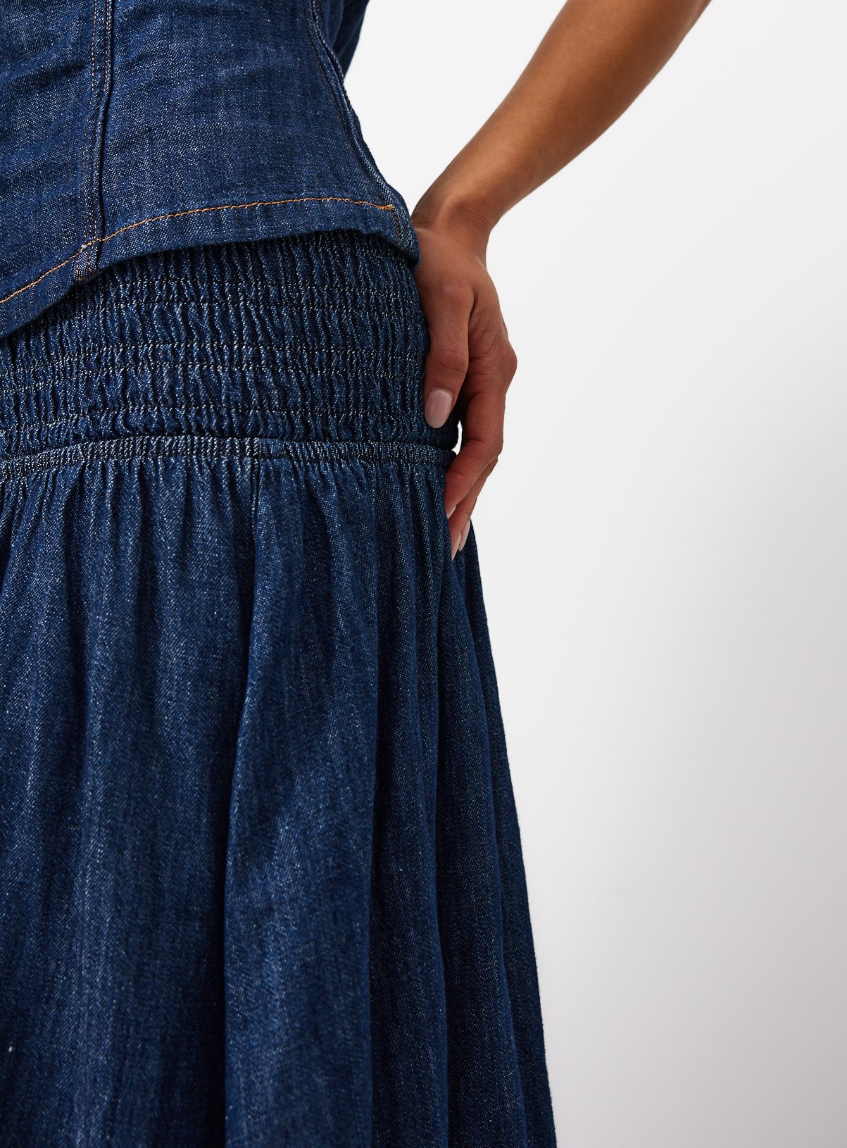 Dark Denim Linen Blend Shirred Full Skirt 18 - Image 4 thumbnail